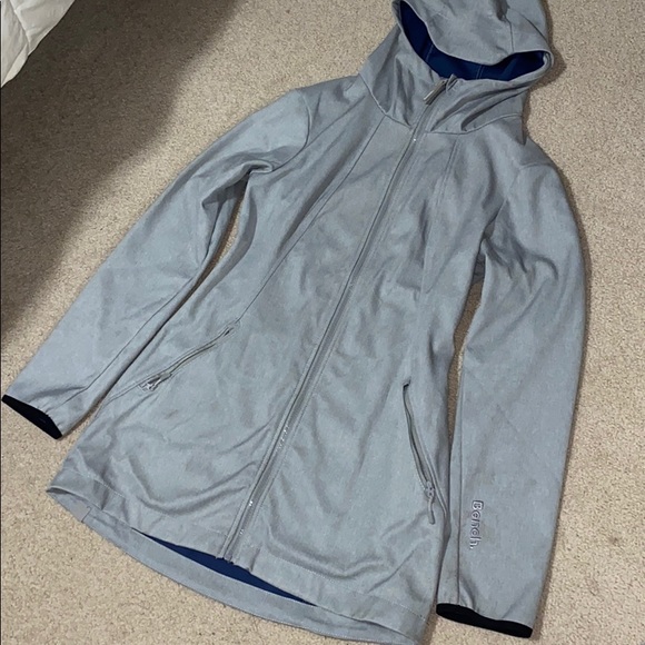 New BENCH Softshell Jacket - Picture 1 of 3